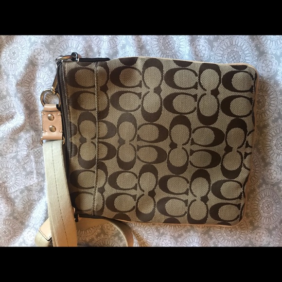 Coach shoulder bag - Picture 2 of 3